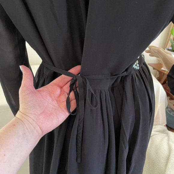 American Rag Cie Womens Dress with Embroidery Details on Bodice and Hemline Sz M - Picture 5 of 17